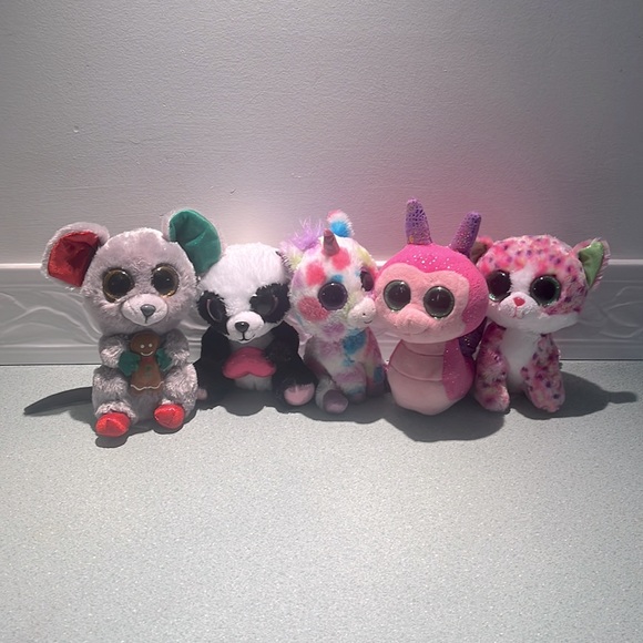 A pack of 27 beanie boo bundle! Great value and variety. Colourful plush animals - Picture 3 of 16